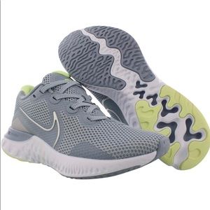 Nike Renew Run Women’s Sneaker